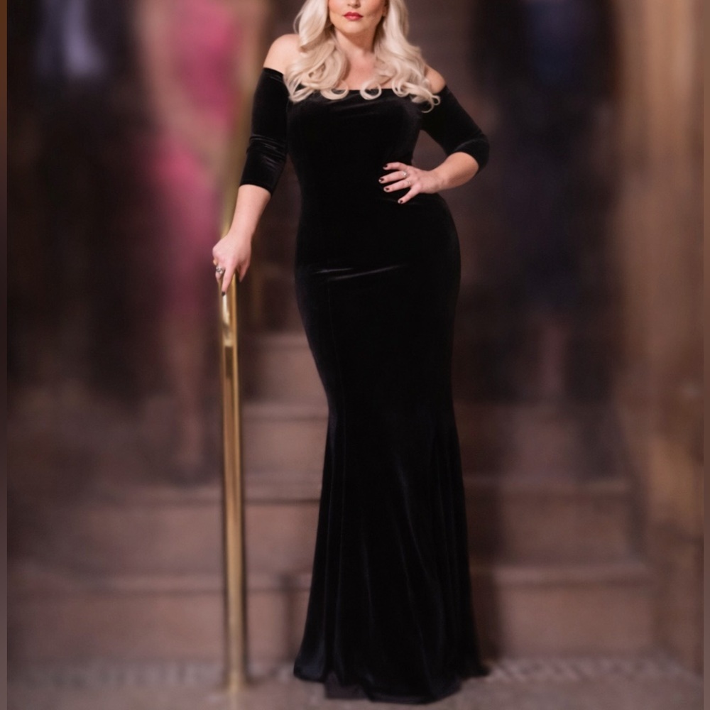Elegant Black Stretch Velvet Dress